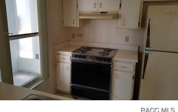 5th image of 813 SE Mayo Dr