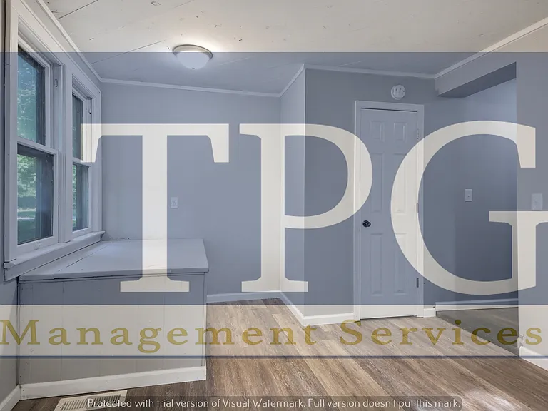 2121 N River Blvd — Photo 25