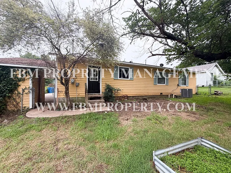 108 Sunset Cir — Photo 19