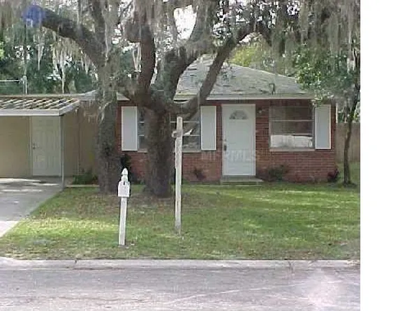 10410 N Otis Ave, Tampa, FL 33612