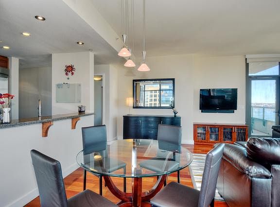 4th image of 700 W East St Unit 2304