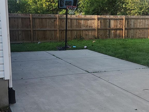 3rd image of 6303 Jeffrey Dr
