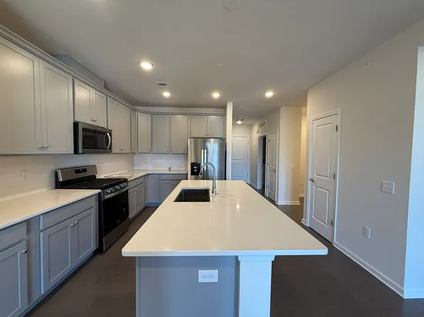 1 Culvert Dr, Princeton Junction, NJ