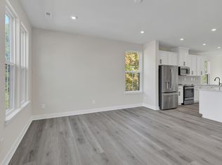 425 Tristram Ln, Charlotte, NC 28205