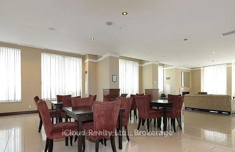 1359 Rathburn Rd E #408 — Photo 13