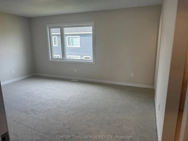 944 Seagrave Ln — Photo 15