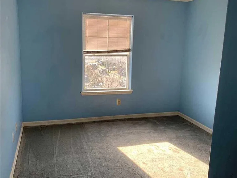 7518 Aquatic Dr #B — Photo 4