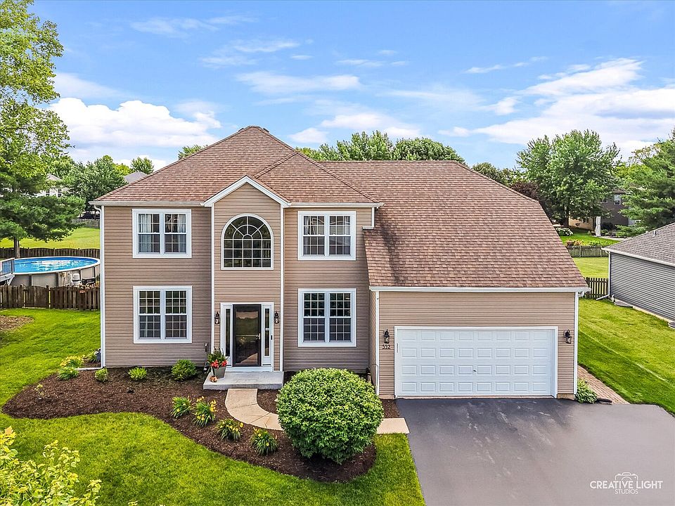 1st image of 552 Yellowstone Ln