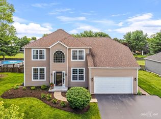552 Yellowstone Ln, Yorkville, IL 60560