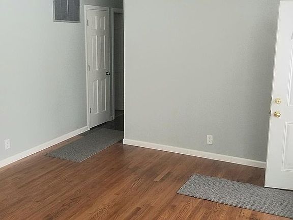 4th image of 313 N Boles St