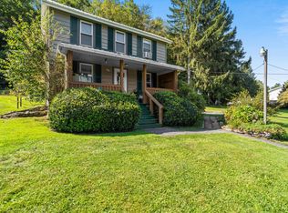 542 Cooper Ave, Grassflat, PA 16839