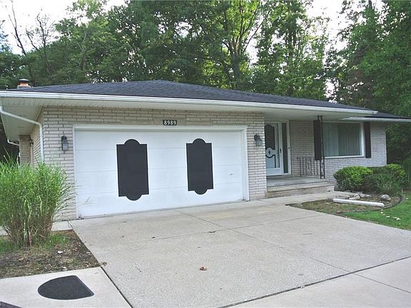 2nd image of 8989 Cottonwood Ln