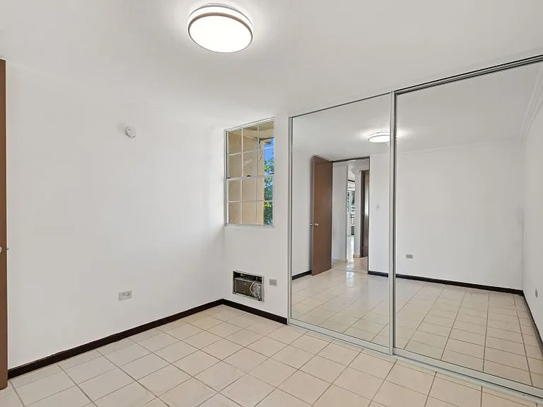 Cond Boulevard Del Rio Apt C204 — Photo 23