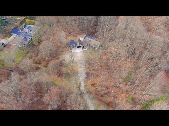 5th image of 582 Campbell Rd