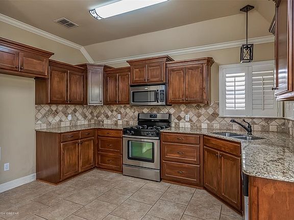 2nd image of 4305 Ava Ln