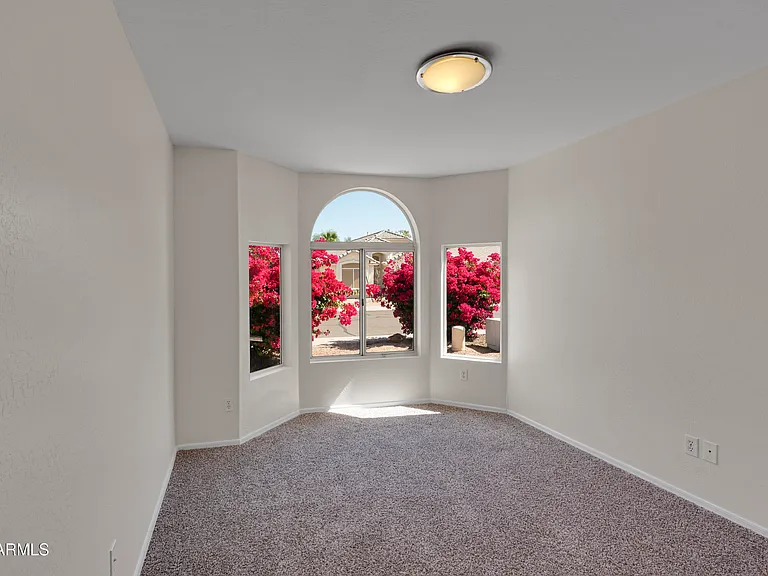 3321 W Gary Dr — Photo 15