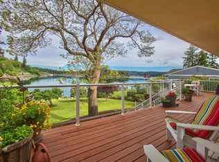 496 6th Ave, Fox Island, WA 98333