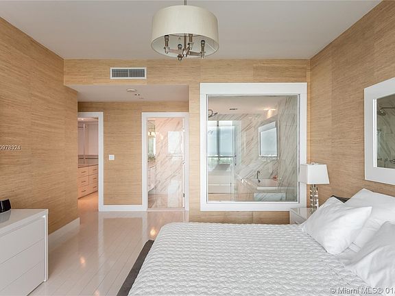5th image of 900 Biscayne Blvd APT 6001
