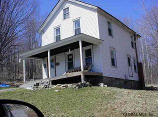 16 3rd St, Pt Henry, NY 12974