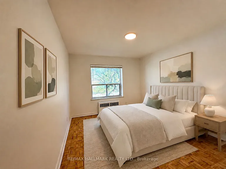 30 Upper Canada Dr #208 — Photo 8