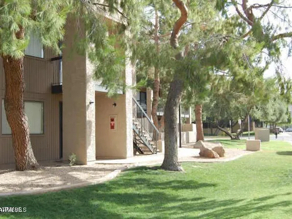 3810 N Maryvale Pkwy APT 2042, Phoenix, AZ 85031