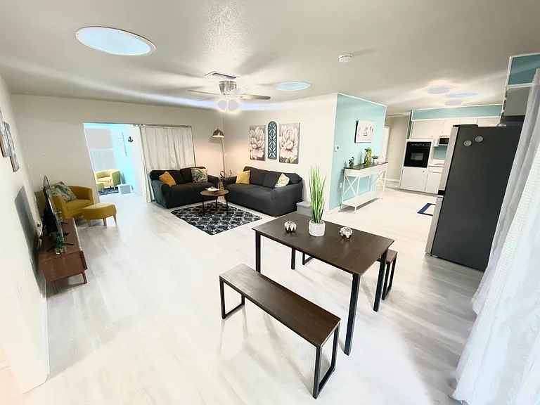 3936 Oriole Ave — Photo 7