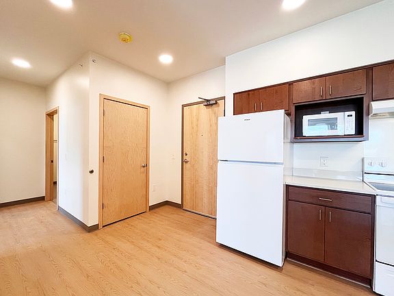 4th image of 1730 Restoration Rd SW #101