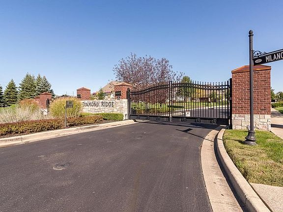 4th image of 6633 Silver Creek Dr