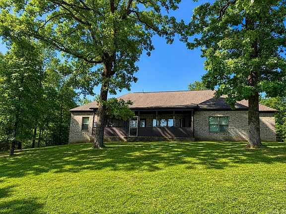 4th image of 137 Mill Creek Dr