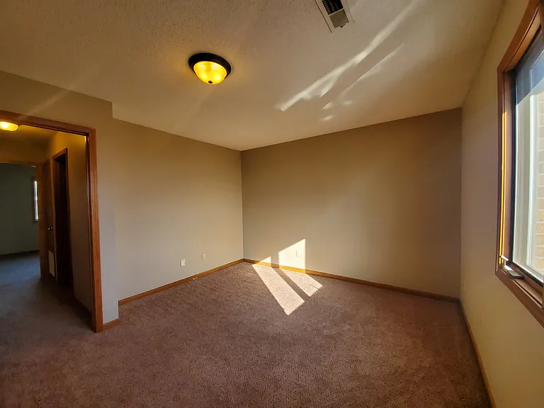 904 E Ohio St #2C — Photo 10