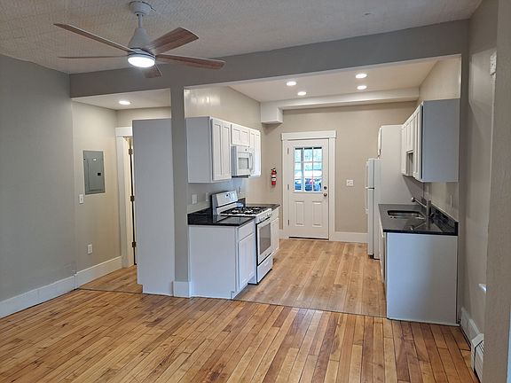 4th image of 77 Union St #1