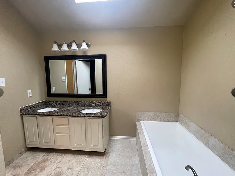 9328 Sycamore St — Photo 11