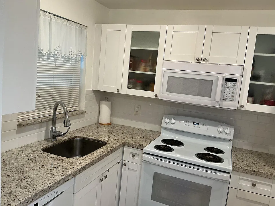 8100 Sunrise Lakes Blvd #210