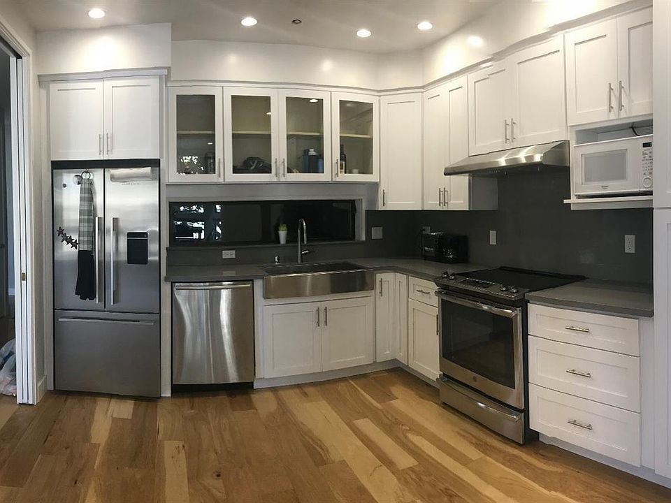 1st image of 3900 California St APT 3