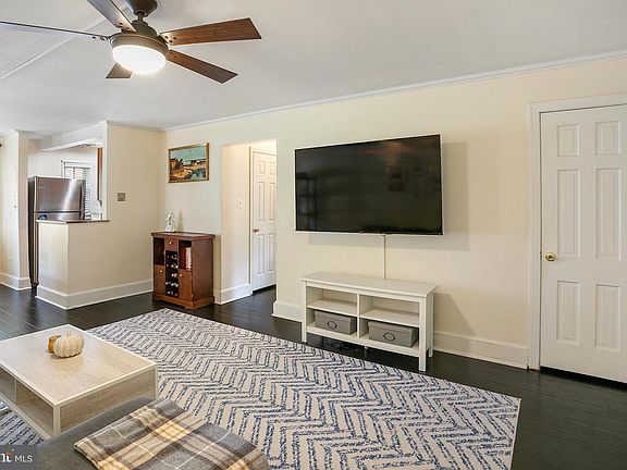 2nd image of 1700 W Abingdon Dr APT 103