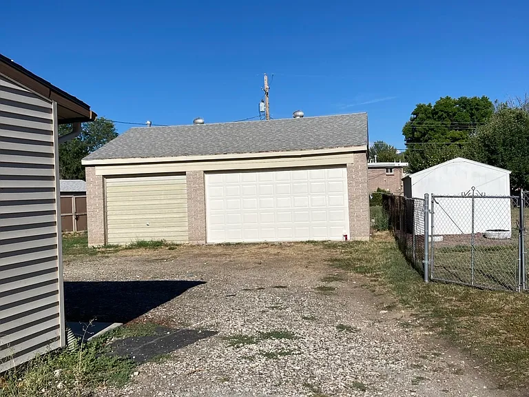 3615 S 3400 W — Photo 16