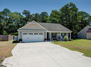 229 Long Neck Dr, Richlands, NC 28574