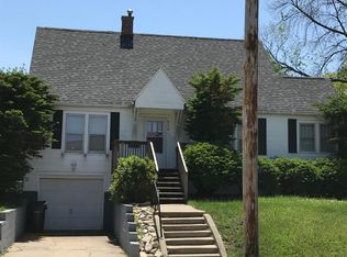 224 W 22nd St, Cedar Falls, IA 50613