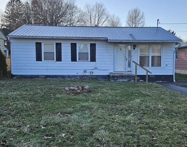 77 N Hice St, Belington, WV, 26250