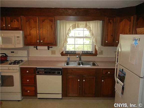 5th image of 112 Mallard Dr