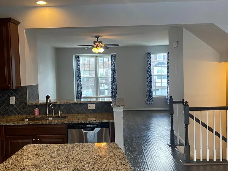 105 Chamomile Ct — Photo 5