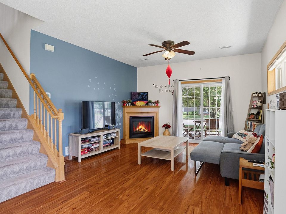 1st image of 684 Oak Ln