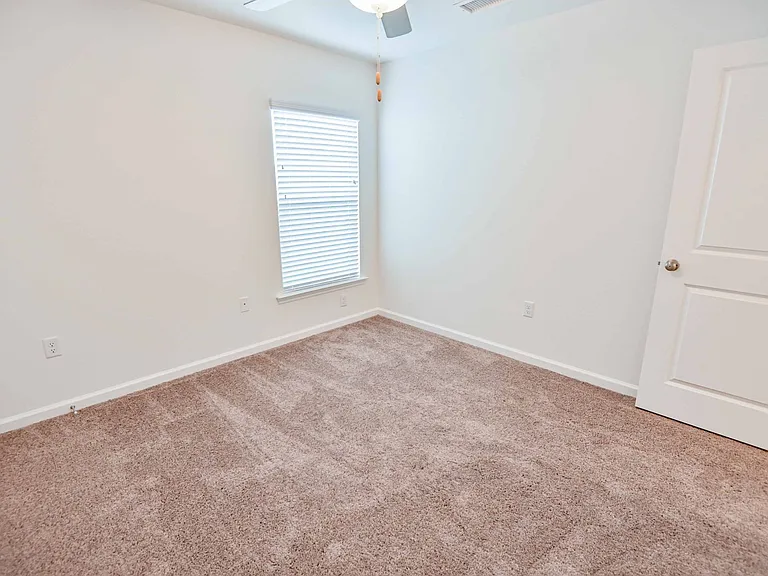 2828 Blue Blossom Trl — Photo 24