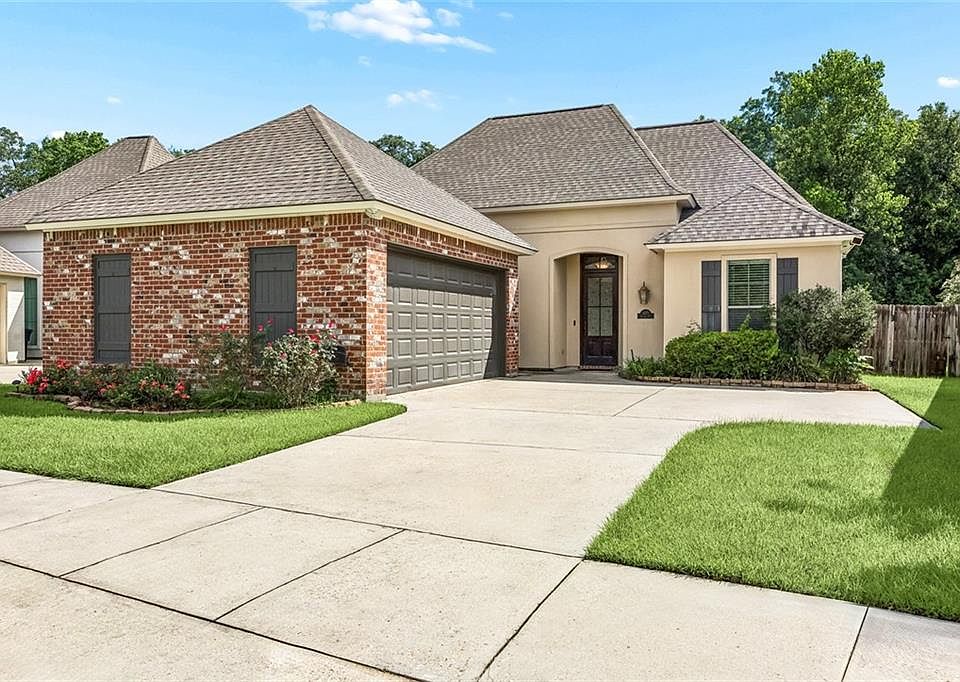 1st image of 8271 Valencia Ct