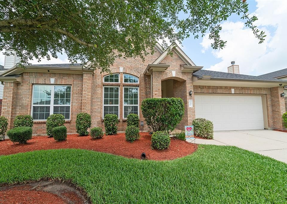 1st image of 1716 Foxglove Dr