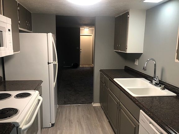 4th image of 4442 Pepper Dr