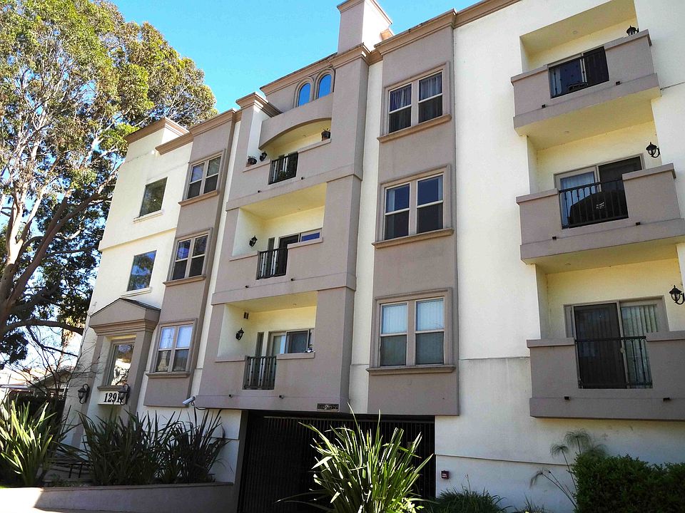 1st image of 12916 Moorpark St APT 205