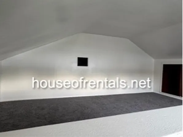 213 N 19th St, Herrin, IL