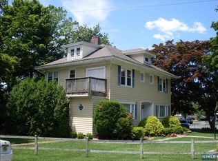 26 E Clinton Ave, Tenafly, NJ 07670
