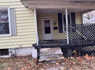 1158 W Green St, Decatur, IL 62522